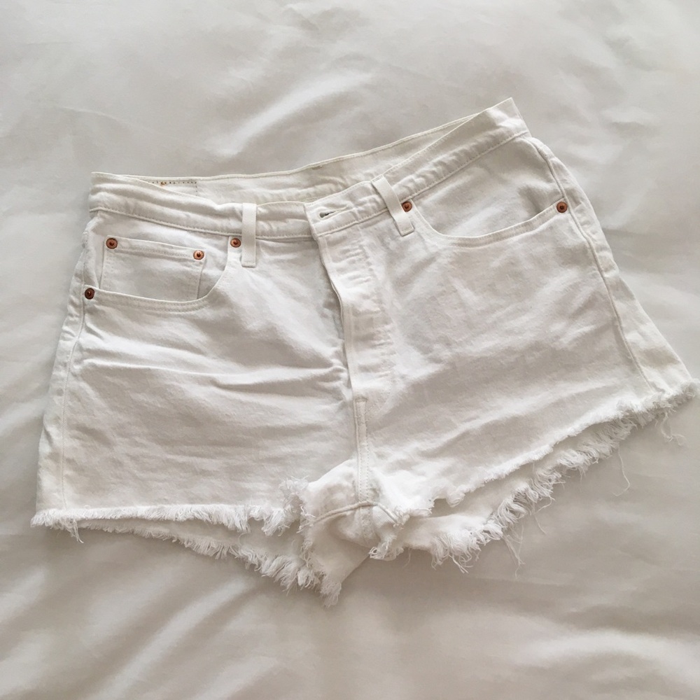 Levi’s 501 White High Rise Cutoff Short